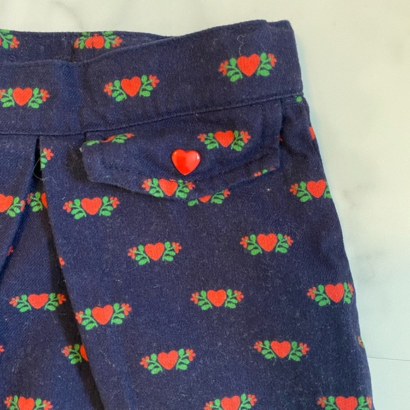 The Beaufort Bonnet Perrin Pleated Flannel Skirt - A Kind Heart Print - Picture 4 of 5